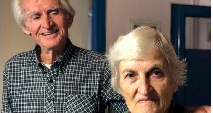 Καστός: Το νησί με τους 30 κατοίκους – Το μυστικό ενός ηλικιωμένου ζευγαριού για 65 χρόνια κοινής ζωής