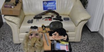 Φονικό στις Θεσπιές: Βρέθηκαν μάσκες, όπλα και φυσίγγια – Πώς σχετίζονται με την εκτέλεση πατέρα και γιου