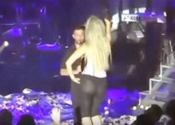 ΟΛΑ ΕΞΩ! Το ξεκαρδιστικό τσιφτετέλι Ελληνίδας με 456.175 προβολές![video]