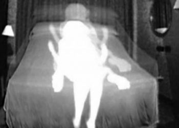 Έβαλε κρυφή κάμερα για να δει αν η γυναίκα του τον απατά – Αυτό που κατέγραψε όμως τον έκανε να αναγουλιάσει