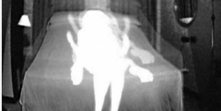 Alldaynews.gr Έβαλε κρυφή κάμερα για να δει αν η γυναίκα του τον απατά – Αυτό που κατέγραψε όμως τον έκανε να αναγουλιάσει