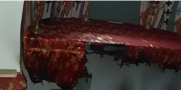 Χίος: Μουσουλμάνοι έποικοι προσπάθησαν να πυρπολήσουν εκκλησία – Έκαψαν την Αγία Τράπεζα[video]