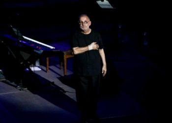 Έφυγε από τη ζωή ο Θάνος Μικρούτσικος