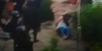 Alldaynews.gr Η ελληνική αστυνομία έφερε το …Γκουαντάναμο – Βαριές καταγγελίες για πρωτοφανή βία κατά κατοίκων (pics, video)