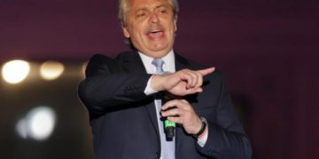 Alldaynews.gr Η Αργεντινή θέλει να πληρώσει το ΔΝΤ, αλλά δεν έχει τα …λεφτά! Έτσι λέει ο πρόεδρος Φερνάντες