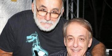 Συγκλονίζει ο Ανδρέας Μικρούτσικος με τον αποχαιρετισμό στον αδελφό του Θάνο