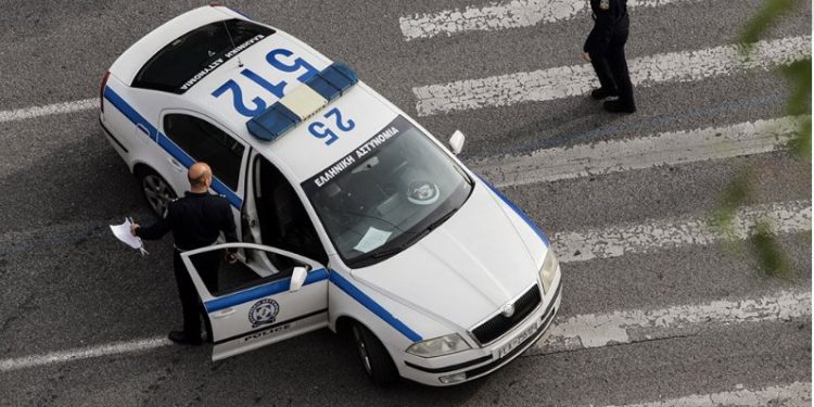 Alldaynews.gr Συμβαίνει Τώρα: Τραγωδία στους Αγίους Θεοδώρους-Ληστές παρέσυραν και σκότωσαν γυναίκα για να ξεφύγουν