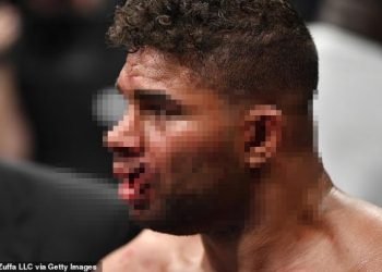 Απίστευτη γροθιά σε αγώνα πυγμαχίας – Του έσκισε όλο το στόμα (ΠΟΛΥ ΣΚΛΗΡΟ VIDEO)