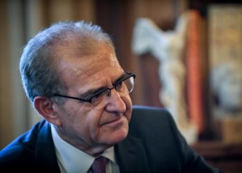 Οδηγήθηκε σε παραίτηση ο υφυπουργός Εξωτερικών Αντώνης Διαματάρης μετά το σάλο για το μεταπτυχιακό που δεν υπάρχει!