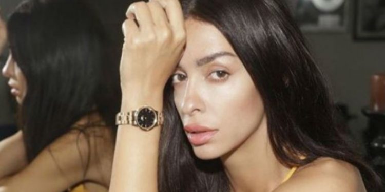 Alldaynews.gr Δείτε το υπερπολυτελές αυτοκίνητο της Ελένης Φουρέιρα