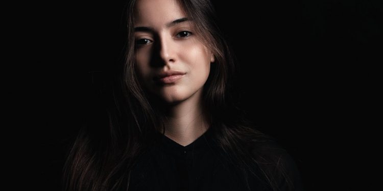 Ασκήσεις προσώπου για να γλιτώσετε τις ρυτίδες (pics)