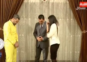 Σκλάβα του σεξ μαχητή του ISIS συναντά τον βιαστή της: «Κοίτα με! Έχεις αισθήματα; Έχεις τιμή;» (vid)