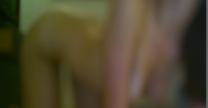 Alldaynews.gr Διέρρευσαν ροζ υλικό νεαρής αγαπημένης ηθοποιού. Έχασε το κινητό της και…