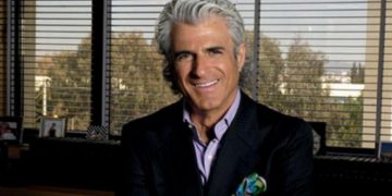 Alldaynews.gr Σε πλειστηριασμό η εντυπωσιακή βίλα Λυμπέρη στο Κεφαλάρι (pic)