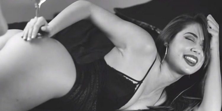 Η Έλενα Κρεμλίδου είναι η απαγορευμένη αμαρτία του Instagram