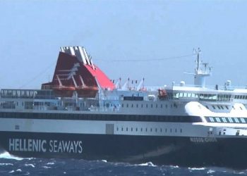 Αγνόησε το απαγορευτικό απόπλου ο καπετάνιος του Νήσος Χίος και έφυγε με 9 μποφόρ (pic, vid)