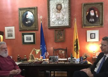 Μητροπολίτης Σύρου: «Δεν θα ήθελα ποτέ να ξαναδώ τη Σύρα να περνά τα “μαύρα” Χριστούγεννα του 2017»