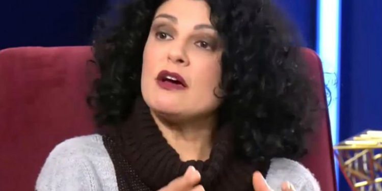 Alldaynews.gr «Ο Χριστούλης ζεστάθηκε με τα χνώτα των ζώων και εμείς στο όνομά του σφάζουμε ζώα το Πάσχα» (vid)