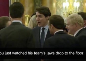 Σύνοδος ΝΑΤΟ: Σε «πηγαδάκι» ένας πρόεδρος και τρεις πρωθυπουργοί σπάνε… πλάκα με τον Τραμπ! (Video)