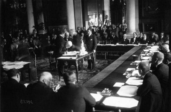 Alldaynews.gr Συνθήκη Σεβρών: Τι όριζε για τα εδάφη και γιατί τη «θυμήθηκε» ο Ερντογάν μετά από… 109 χρόνια! (Χάρτες)