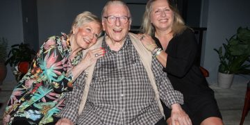 Alldaynews.gr Έρρικα Μπρόγιερ: Ο έρωτας με τον Κώστα Βουτσά, ο γάμος που έληξε άδοξα και ο λόγος που δεν έκαναν δεύτερο παιδί