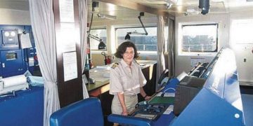 Alldaynews.gr Έφυγε για το τελευταίο της ταξίδι η Καπετάνισσα Στέλλα Φραντζεσκάκη