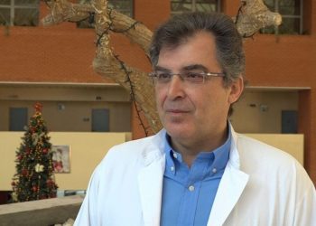 Nοσοκομείο Παπαγεωργίου: 25 βρέφη με πολύ βαριά βαρηκοΐα άκουσαν για πρώτη φορά τη φωνή της μητέρας τους