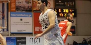 Alldaynews.gr Παίκτης του ΟΦΗ έσωσε 68χρονο που έπαθε εγκεφαλικό!