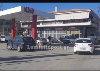Τραγωδία στην Μακρακώμη: Γνωστός επιχειρηματίας Σκότωσε τη γυναίκα του και αυτοκτόνησε![Εικόνα]