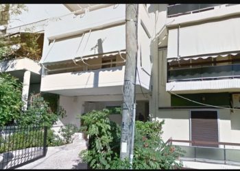 2 Νεκροί: Τραγωδία στην Πεύκη-32χρονη πέταξε το 5χρονο παιδί της απο την Ταράτσα και βούτηξε κι αυτή