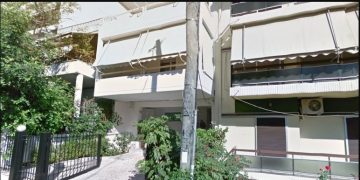 2 Νεκροί: Τραγωδία στην Πεύκη-32χρονη πέταξε το 5χρονο παιδί της απο την Ταράτσα και βούτηξε κι αυτή