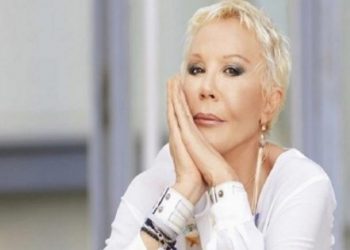 Φωτογραφία που προκαλεί φρίκη! Η Ζωή Λάσκαρη με καμένο πρόσωπο!