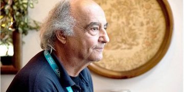 Alldaynews.gr “Έκρηξη” Ιαβέρη: Ο Έλληνας τρίβλακας οδηγός με κινητό, τσιγάρο και καφέ!