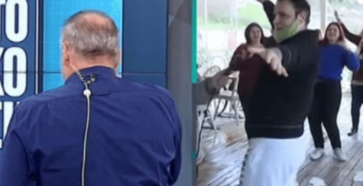 Επικό σκηνικό στην εκπομπή του Μάνεση! “Έκλαψε” από τα γέλια ο δημοσιογράφος [video]