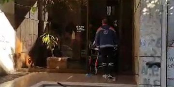 Alldaynews.gr Σοκαριστικές Εικόνες: 43χρονη έκανε Βουτιά Θανάτου απο τον 4ο όροφο