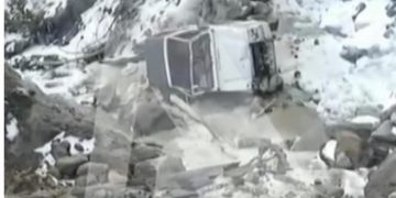 Alldaynews.gr Θεόδωρος Νιτσιάκος: Σοκαριστικό Βίντεο ντοκουμέντο από το γκρεμό που σκοτώθηκε ακαριαία ο επιχειρηματίας! Η τραγική ειρωνεία