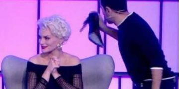 Alldaynews.gr My Style Rocks: Αδιανόητο περιστατικό! Η Έλενα Χριστοπούλου έβγαλε τα παπούτσια της και…