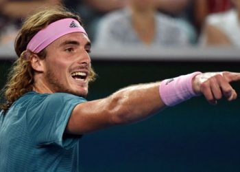 Τσιτσιπάς: Τα συνθήματα στα Ελληνικά είναι μια συμπεριφορά που δεν ανήκει στο τένις