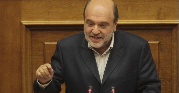 Alldaynews.gr ΣΟΚ στην Βουλή! Κατέρρευσε ο βουλευτής Τρύφων Αλεξιάδης-Στο νοσοκομείο ΤΩΡΑ