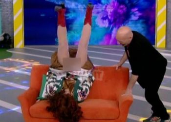 Σκηνή ακατάλληλη για ανηλίκους-Αποκαλυπτικό ατύχημα για την Ματίνα Νικολάου!!