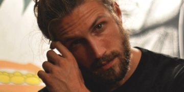 Alldaynews.gr Έρευνα: Πώς τα γένια ενός άντρα μαρτυρούν ότι ελπίζει να κάνει σεξ