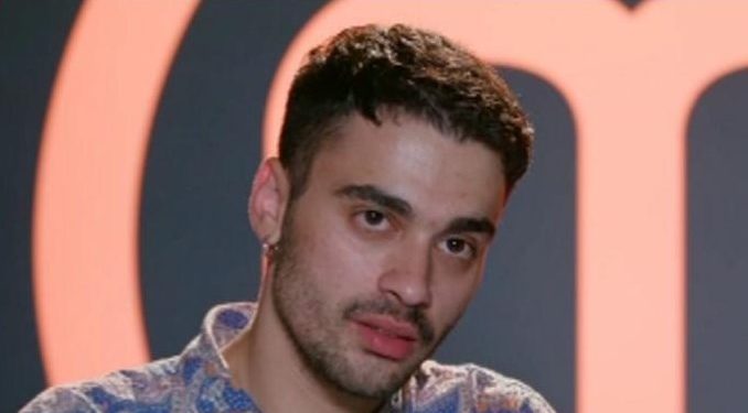 Alldaynews.gr Η οικογενειακή ιστορία του παίκτη που συγκίνησε το MasterChef-Πήρα τη βαλίτσα μου κι έφυγα