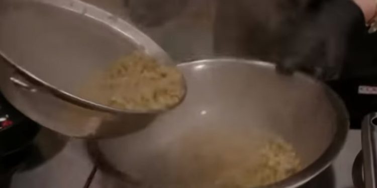 MasterChef : Πήγε στο διαγωνισμό και έφτιαξε κόλυβα![video]