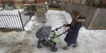 Alldaynews.gr Έβγαλαν το βρέφος τους στους -20° C για να… κοιμηθεί και τελικά βρήκε φρικτό θάνατο!