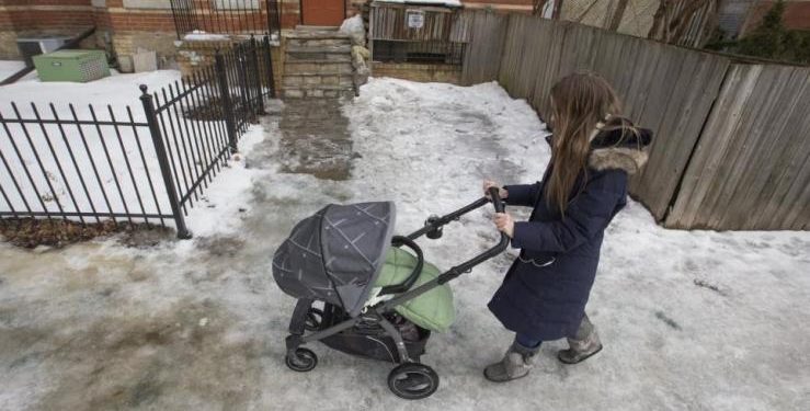 Alldaynews.gr Έβγαλαν το βρέφος τους στους -20° C για να… κοιμηθεί και τελικά βρήκε φρικτό θάνατο!