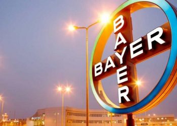 Έτοιμη να πληρώσει 10 δισ. δολάρια η Bayer για ζιζανιοκτόνο που συνδέεται με καρκινογενέσεις