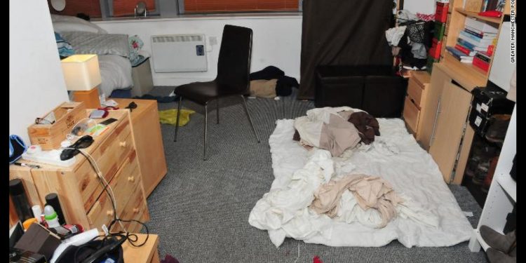 Ο μεγαλύτερος βιαστής στην ιστορία της Βρετανίας – Κακοποίησε 136 άνδρες και δεν το κατάλαβαν (pics, vid)