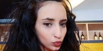 Alldaynews.gr Φαίη Μυλωνοπούλου: Αυτή είναι η 25χρονη οδηγός που «κατέληξε» πριν από λίγο μετά από το τροχαίο στη Βούλα