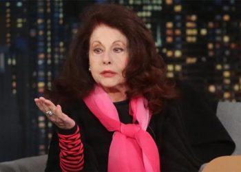 «Στο θέατρο παίζει ο κάθε πικραμένος»