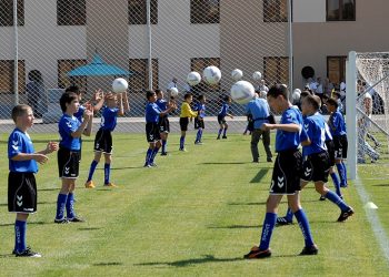 Ποδόσφαιρο: Οι Σκωτσέζοι απαγορεύουν τις κεφαλιές στα παιδιά κάτω των 12 χρονών